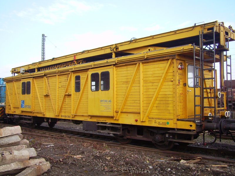 Dieser Werkstattwagen der SLG stand am 28.03.2009 in Seelze. 