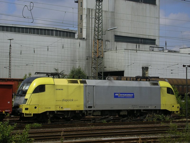 Dispo der MBW ES64U2-014 (182 514-0)abgestellt in Schwerte.
(03.08.2008)