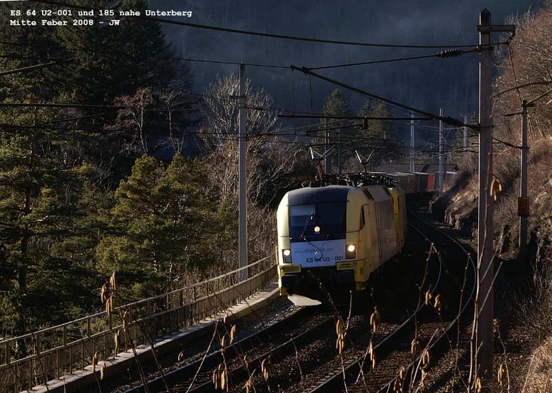 Dispo-Taurus mit Cousine 189 bringt einen Containerzug zum Brenner. Mitte Feber 2008 kHds