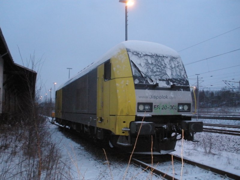 Dispolok ER 20 003 stand am morgen,des 01.02.09 im Bahnhof Reichenbach/V