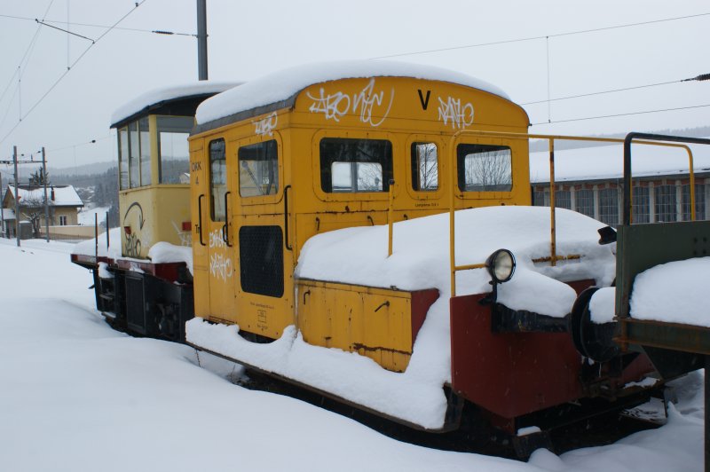 DKK Tm Nr3 abgestellt in Le Chlet (Le Locle) aufgenommen am 16.02.2009.