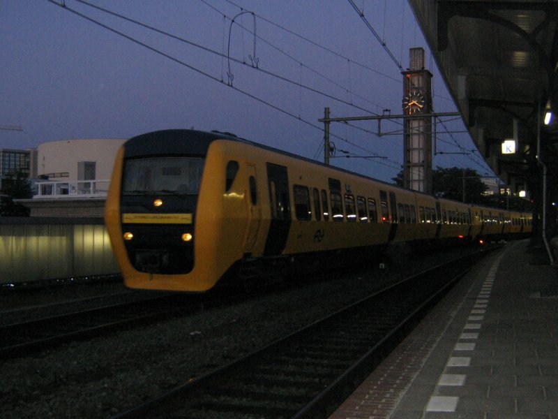 DM'90 3444+3436+3435 als trein 7976 naar Zwolle te Hengelo - 8 september 2006