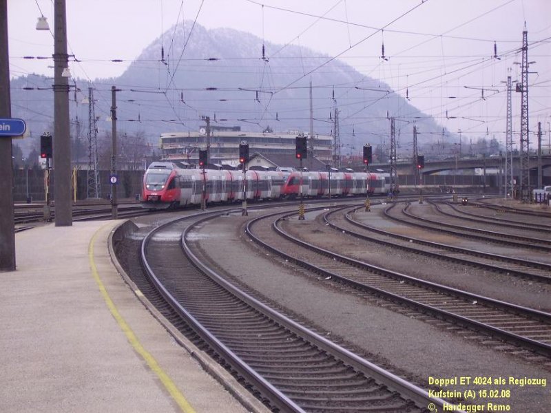 Doppel-Traktion ET 4024 als Regionalzug nach Rosenheim
Kufstein 15.02.08
