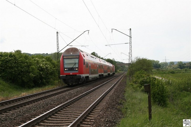 Doppelstock REgionalexpress am 21. Mai 2009 kurz hinter Michelau in Oberfranken.