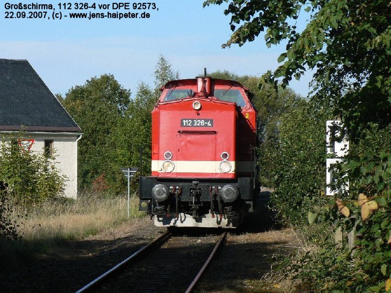DPE 92573 Einfahrt in die Haltestelle Groschirma. Foto: 22.09.2007