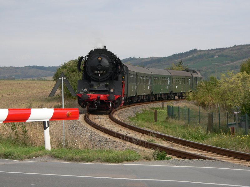 DR 50 3708-0 mit dem DPE 91933  SALZLAND-EXPRESS  von Schnebeck (Elbe) nach Freyburg (Unstrut) bei Laucha (Unstrut); 14.09.2008