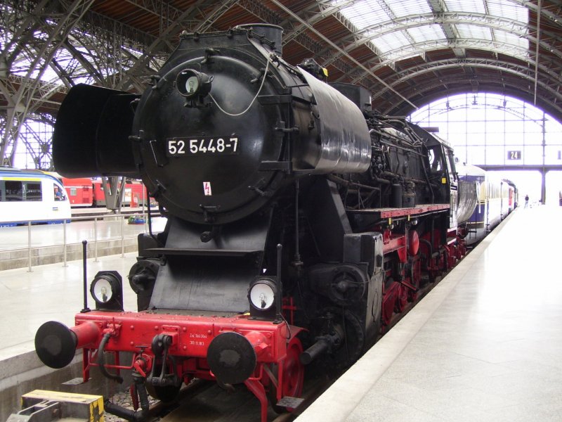 DR 52 5448-7 auf dem Museumsgleis in Leipzig Hbf; 27.08.2007