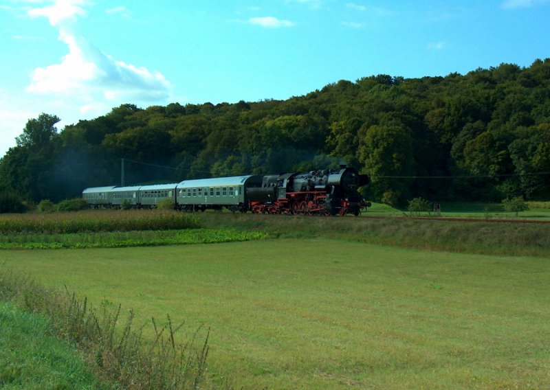 DR 52 8154-8 mit dem DPE 38995 von Leipzig-Plagwitz nach Karsdorf, bei Kleinjena; 12.09.2009