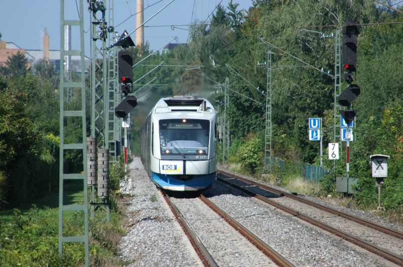 Drei VT´s am 30.08.08 als BOB 86799/849/949 nach Bayrischzell/Lenggries/Tegernsee in Mnchen-Siemenswerke