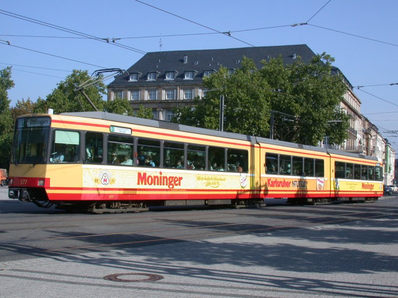 Dreiteilige S1 577 nach Ettlingen am Karlsruher Hbf (12.10.2006)