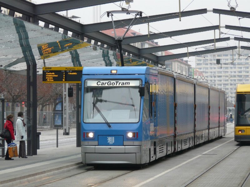 Dresden - CarCoTram 2003 unterwegs in Dresden am 10.12.2008