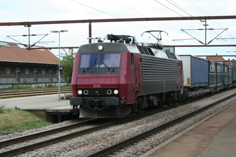 DSB EA 3016 am 18.5.2008 in Kolding.