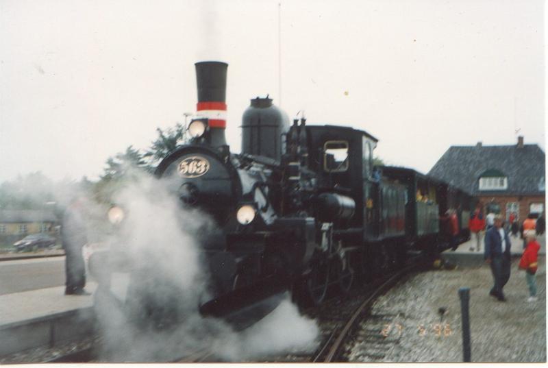 DSB K 563 mit sonderzug in Gilleleje, 27. mai 1996.