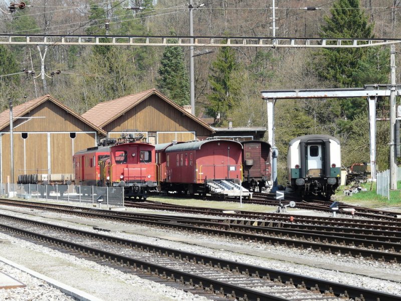 DSF - Betriebsareal der DSF mit div Fahrzeugen vor dem Depot in Koblenz am 09.04.2009