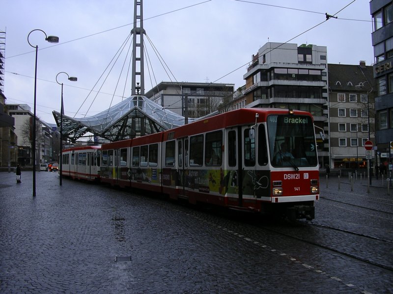 DSW21 ,Doppel-Bahn ,Linie 403 nach Brackel ,am fr�hen Morgen an der Haltestelle Reinoldikirche.(03.04.2008)  