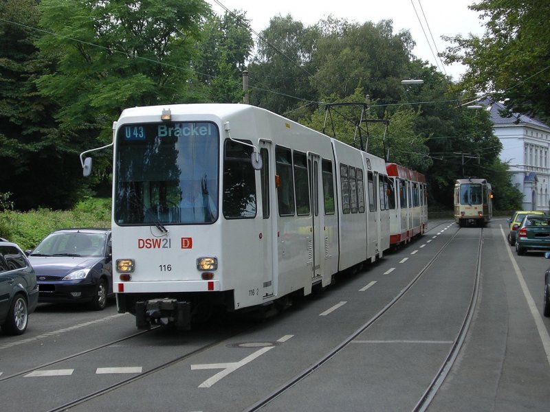 DSW21,Bahn 116 als Doppeltraktion ,U43 von DO Marten nach DO Brackel,auf der Wittener Strasse in DO Dorstfeld.(26.08.2008)