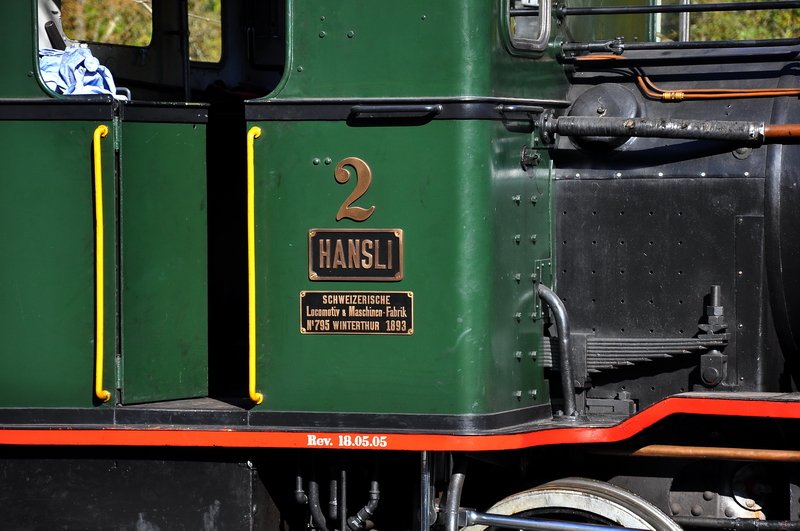E 3/3 Nr.2   Hansli  . Baujahr 1893 von der Schweizerischen Locomotiv & Maschinen-Fabrik in Winterthur. Der Name Hansli kommt von Hans Arnold, einem Besitzer dieser Raritt. 20.10.2008
