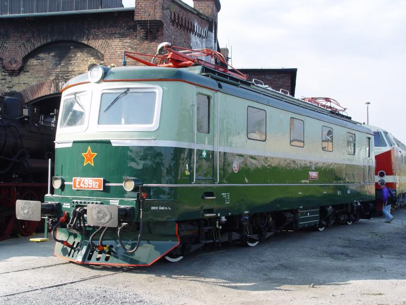 E 499 aus Tschechien beim Dresdner Dampflokfest 2004