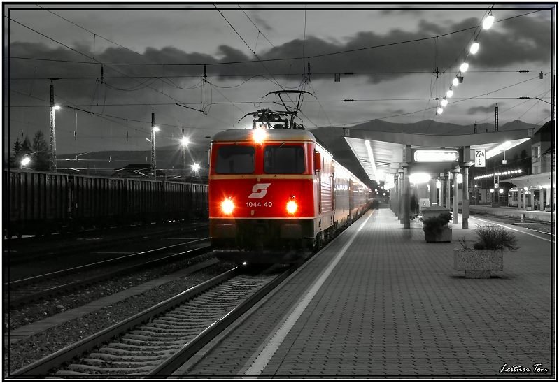 E-Lok 1044 040 fhrt mit EC 530  sterreichische Computer Gesellschaft  von Sillian nach Wien Sd.
Knittelfeld 5.3.2008