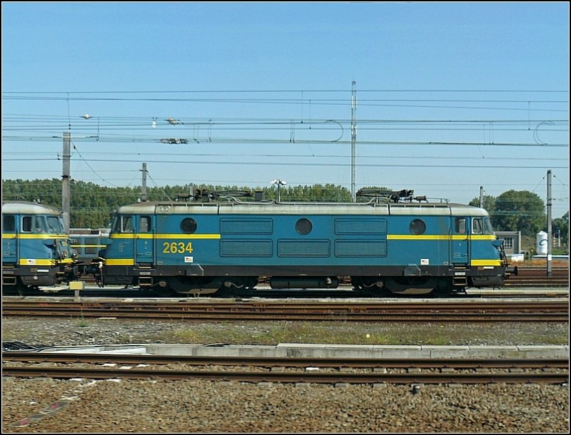 E-Lok 2634 war am 14.09.08 im Bahnhofsgelnde von Gent St Pieters abgestellt. (Hans)