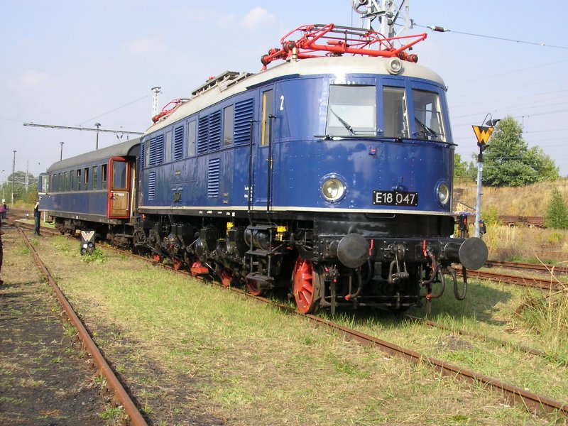 E-Lok der Baureihe E18 beim BW-Fest in Berlin Schneweide. (habe Kategorie  E19 genommen weil E18 mit zur Lokfamilie gehrt)