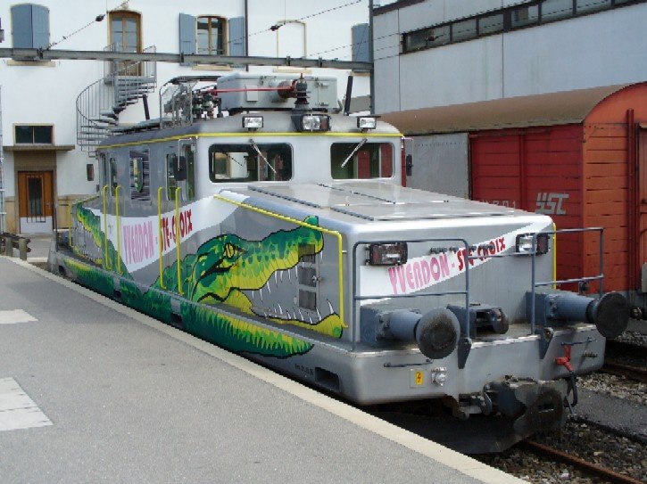 E -Lok Krokodil Ge 4/4 21 der Schmalspurbahn von Yverdon nach Ste.Croix ( Travys Gruppe ) im Bahnhof von Yverdon am 30.07.2006