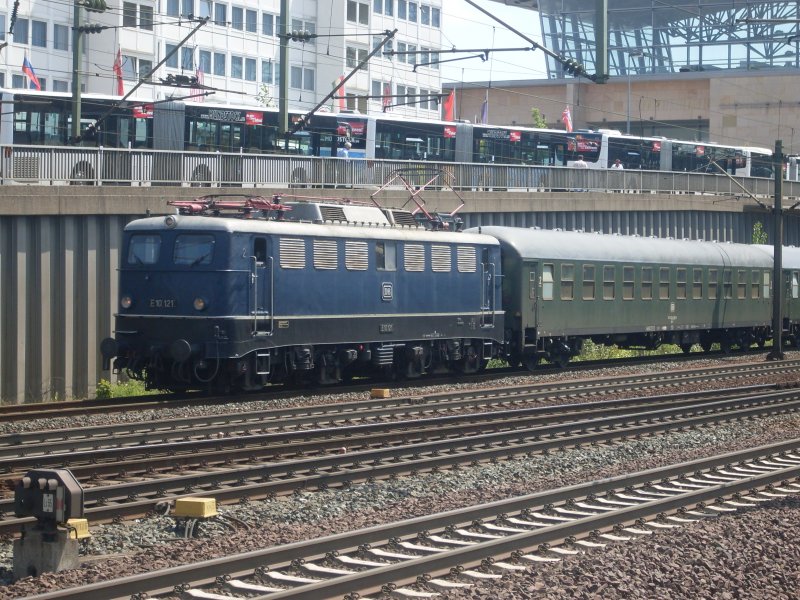 E10 121 mit F 91324 aus Worms in Hannover Messe/Laatzen