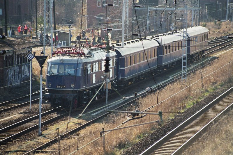 E18 047 bei Dreharbeiten f�r den Film Suchkind 312 in Wustermark Rbf   ende M�rz 2007 (Ausstrahlung Freitag 19.10.2007 auf ARD)