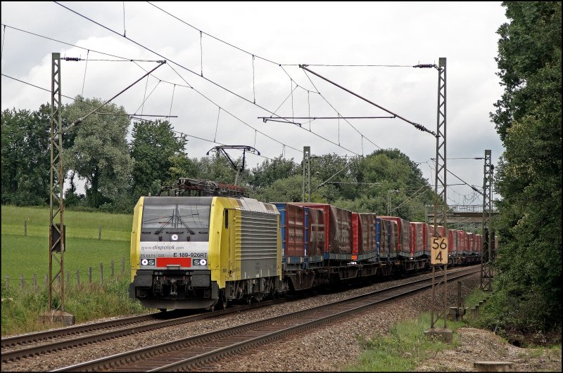 E189 926RT bringt den  WINNER-Express  TEC 43139, M�nchen Ost Rbf - Verona Q.E., bei Vogl nach Kufstein. Dort wird der Zug eine Schiebelok bekommen. (09.07.2008)
