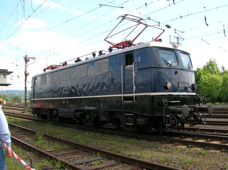 E41 001 aus Koblenz Ltzel zeigt sich an diesem tage ca 1600 Besuchern.
