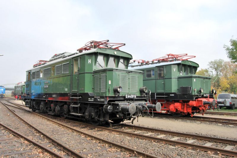 E44 046 und 103, Leipzig Plagwitz 24.10.09