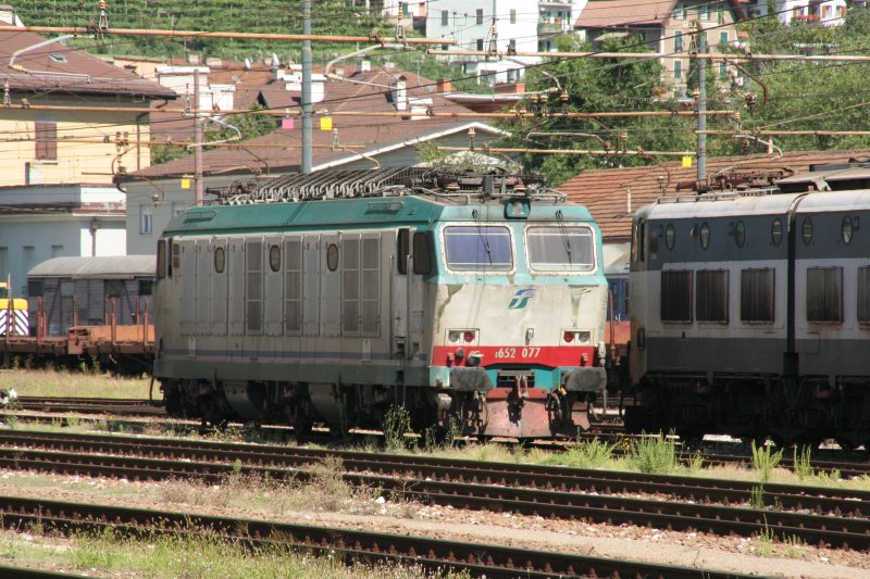 E652 077 am 16.August 2008 in Bozen