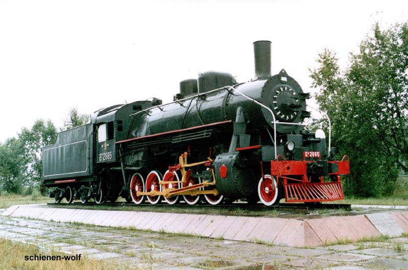 Ea-2885, Dampflok-Denkmal in Komsomolsk am Amur, 15.08.03
