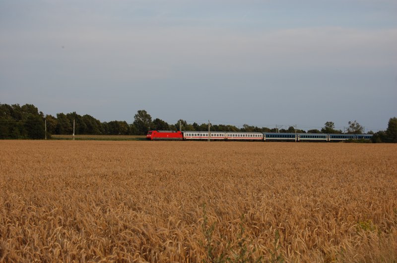 EC 170 am 08.07.2007 nach Berlin unterwegs, bei Groenhain.