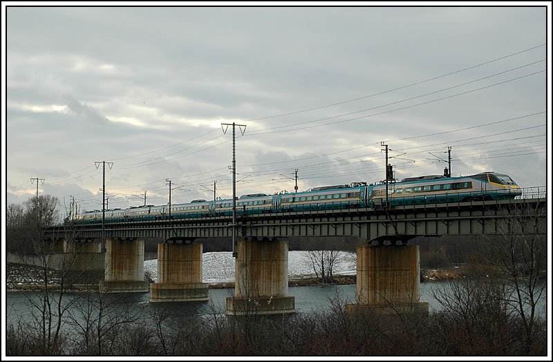 EC 74  Smetana  von Wien nach  Praha-Holesovice (Prag) aufgenommen in der Wiener Lobau am 28.1.2007.