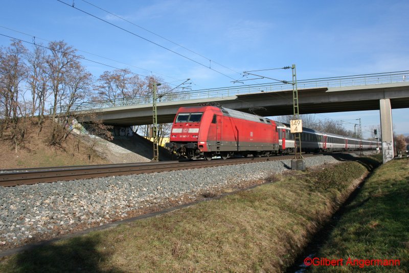 EC7 mit DB 101 067-7 am 10.02.2008 in Offenburg.