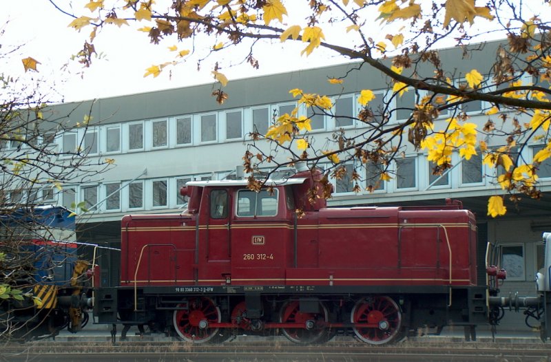 EfW 260 312-4 bei InfraServ Wiesbaden; 06.11.2008