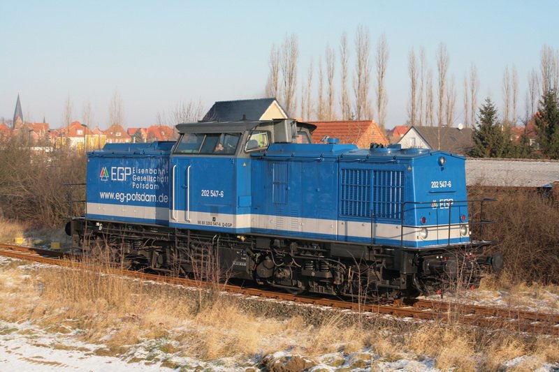 EGP fhrt mit der 202 547 LZ von Hagenow nach Bad Kleinen zurck. 07.01.2009