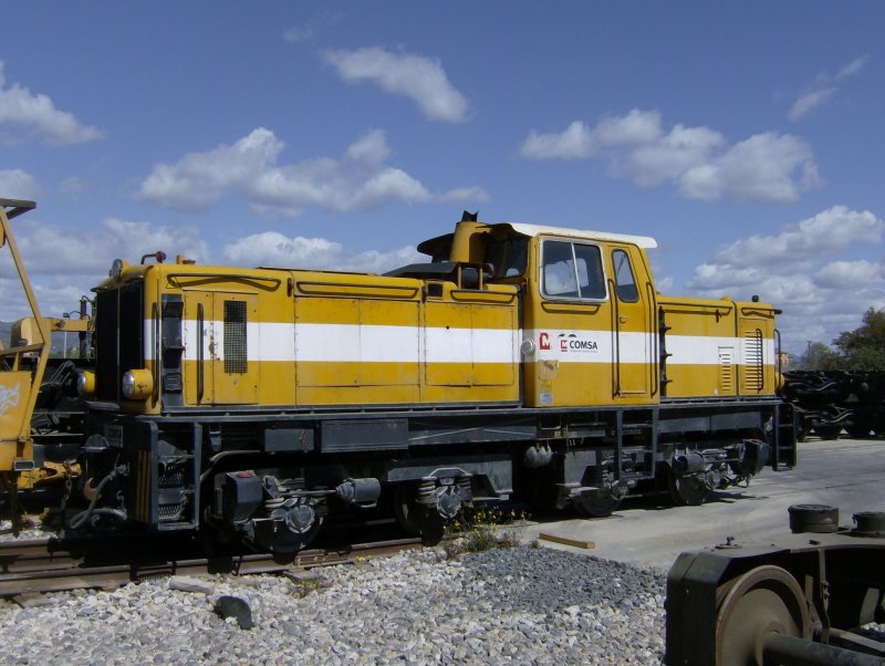 Ehemalige DB Diesellokomotive V51 903
9.Mrz 2009 auf dem Gelnde der Comsa-Werkstatt bei Tarragona.