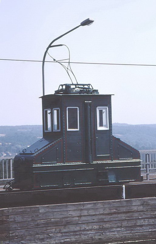 Ehemalige Treidellok vom Finowkanal (Denkmal) beim Schiffshebewerk Niederfinow n�rdlich von Berlin.Sie ist die letzte von 20 Exemplaren,die zuerst an der alten Schleusentreppe und dann beim Hebewerk eingesetzt waren(Archiv P.Walter)