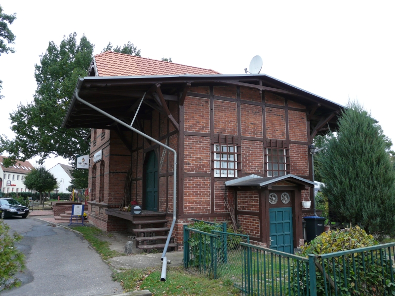 ehemaliger Kreisbahnhof Feldberg, heute Gaststtte. 2009