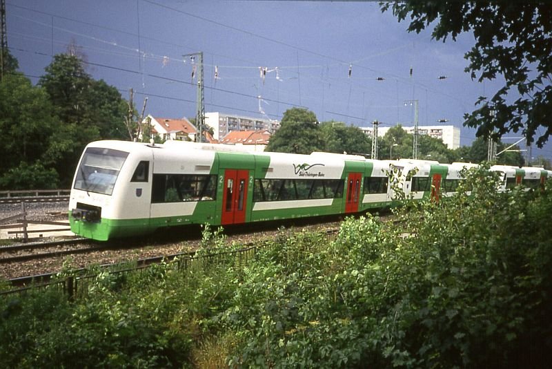 EIB, kurz nach den Erfurter Hauptbahnhof. Zug Richtung Ilmenau. 