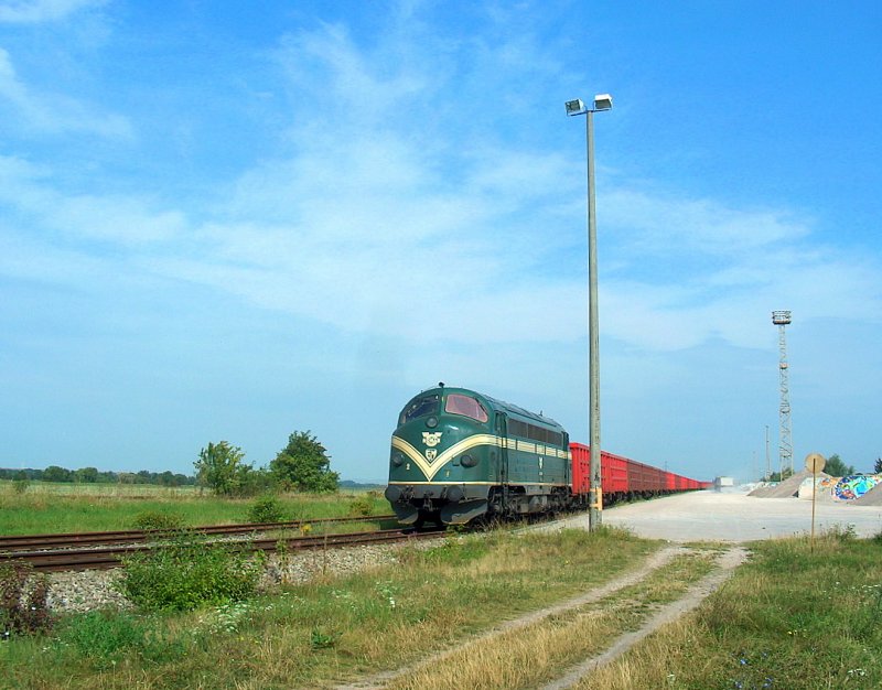 Eichholz My 1131 mit einem leeren Kieszug an der Verladestelle der Fa. KIMM in Khnhausen; 25.08.2009
