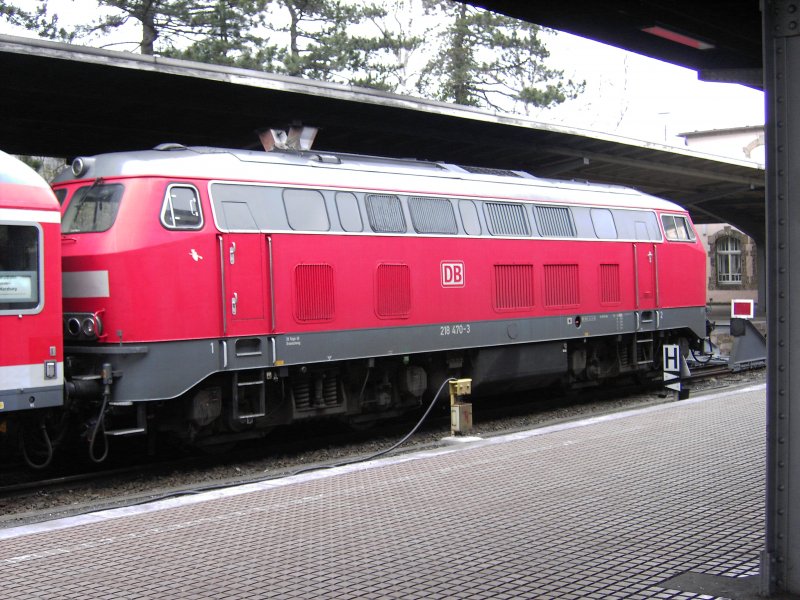 Eie 218-470 steht mit Brockenhexe Aufkleber in Bad Harzburg