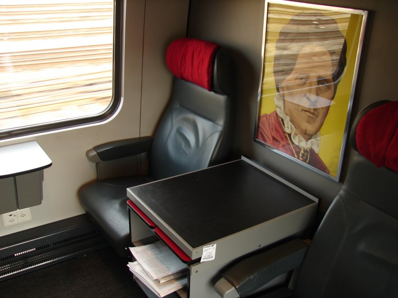 Ein 1.Klasse Abteil eines ICN nach St. Gallen. Aufgenommen am 10.10.2007