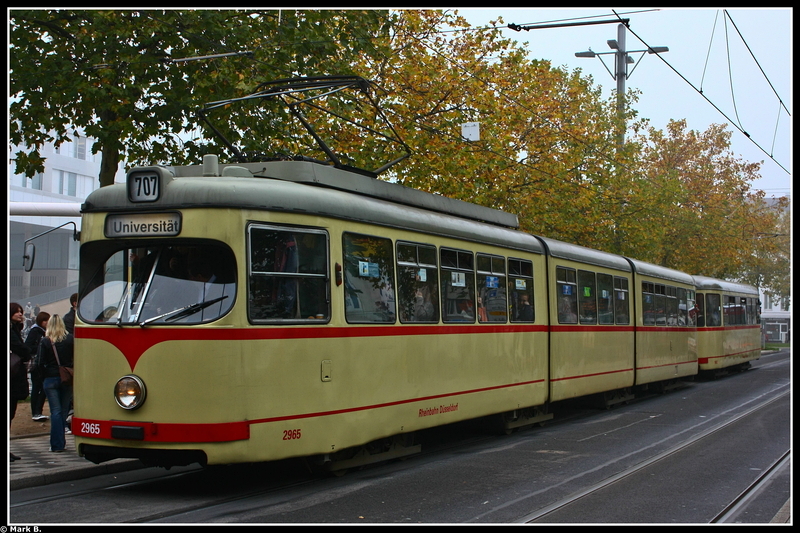 Ein 29hunterter (Baujahr 1965!!!) am S-Bahnhof Bilk.