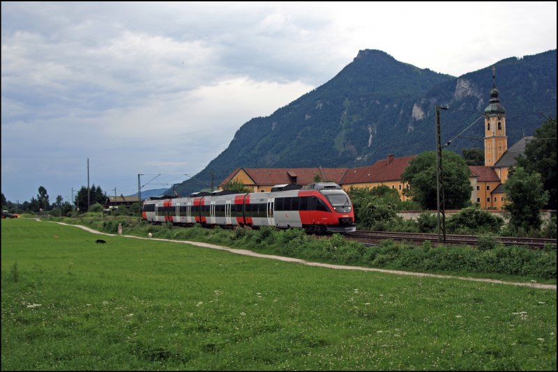 Ein 4024er ist als RB 5123 auf dem Weg nach Telfs-Pfaffenhofen. (06.07.2008)
