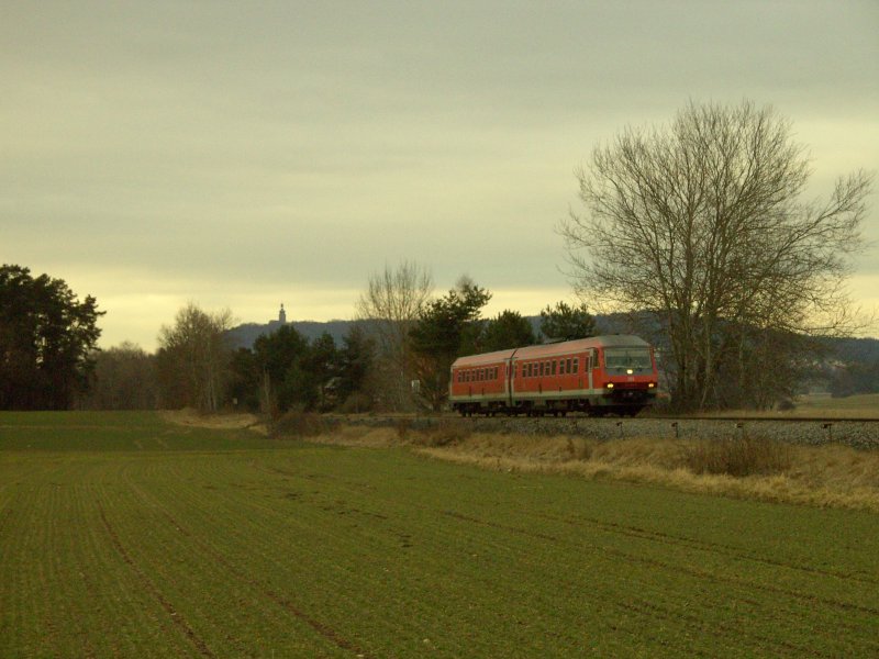 Ein 610er auf dem Weg nach Schwandorf, hier in der Nhe von Hiltersdorf. 18.02.2008