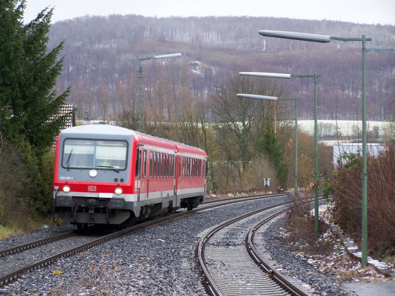 Ein 628er auf dem Weg von Ellwangen nach Ulm Hbf via. Aalen, Oberkochen, Heidenheim(Brenz), Gingen(Brenz). Aufgenommen am 09.November 2007
