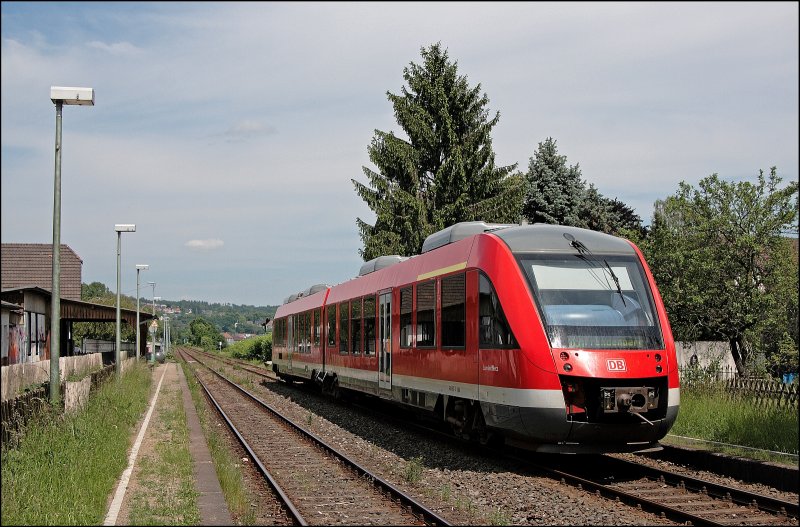 Ein 648er erreicht den Haltepunkt Bsperde als RB54 (RB 29458)  Hnnetalbahn  von Neuenrade nach Frndenberg. (24.05.2008)